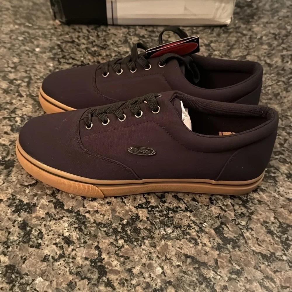 Lugz Pinkerton canvas skateboard sneakers NIB 9